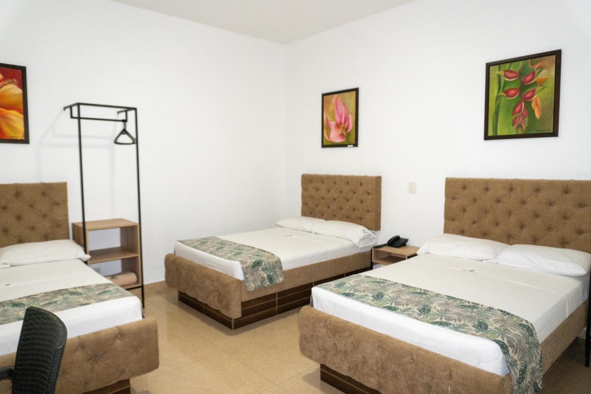 Hotel Central Plaza Medellin Itagüí Екстериор снимка