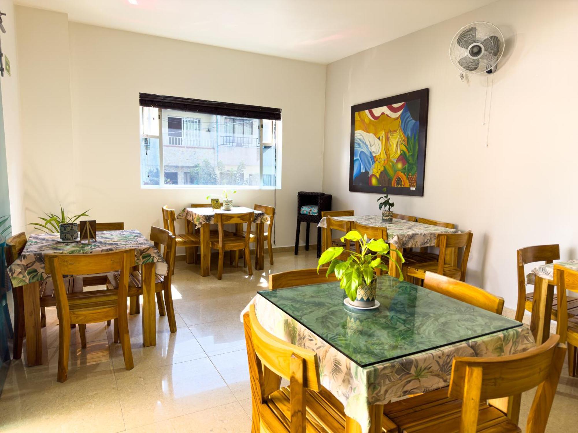 Hotel Central Plaza Medellin Itagüí Екстериор снимка